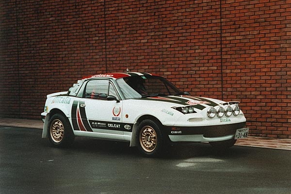 Why the MX-5 is just as much fun off road as on – with video proof