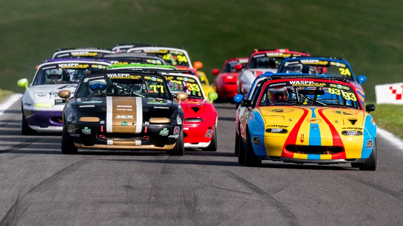 © BRSCC MX-5 Racing